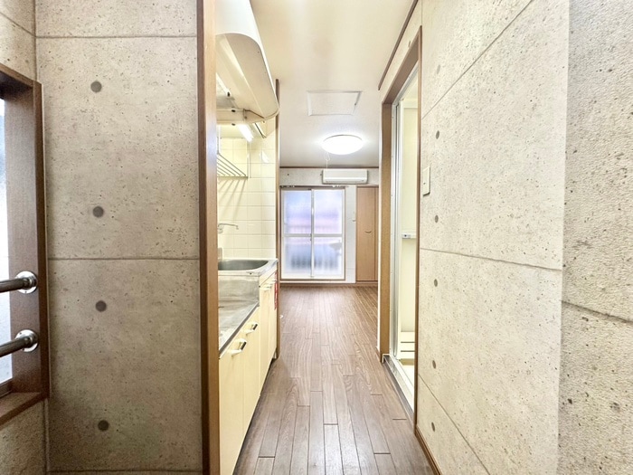 物件内観写真9　(廊下)