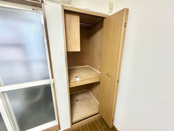 物件内観写真15　(収納)