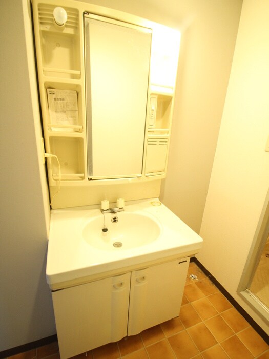 物件内観写真8　(洗面)