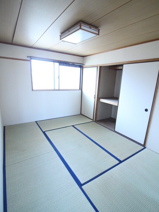 物件内観写真15　(居室)