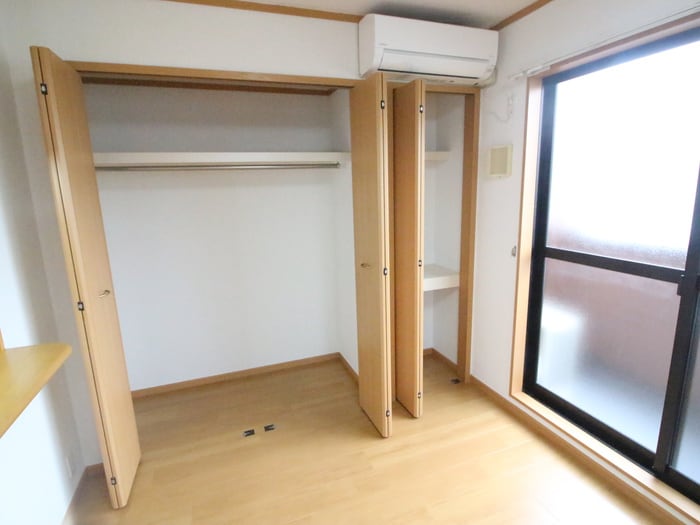 物件内観写真15　(収納)