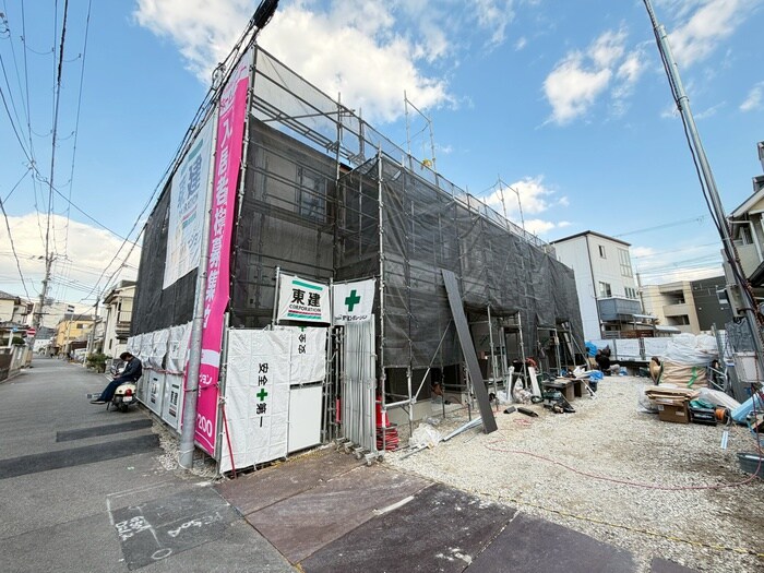 物件外観写真1　(建築中)