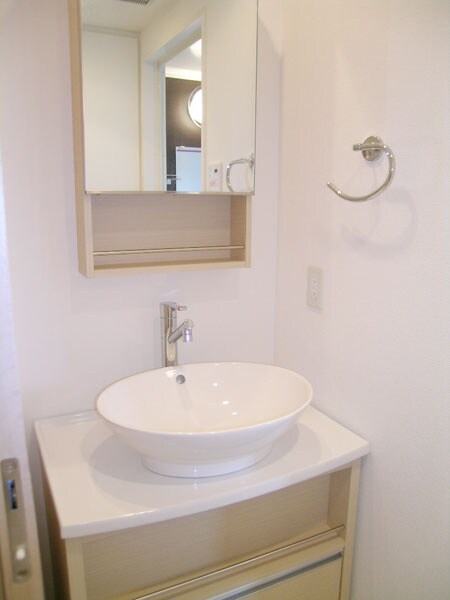 物件内観写真7　(洗面)