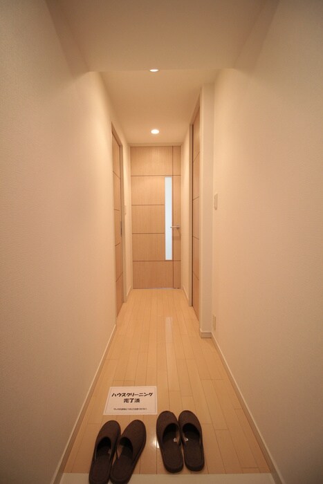 物件内観写真11　(廊下)