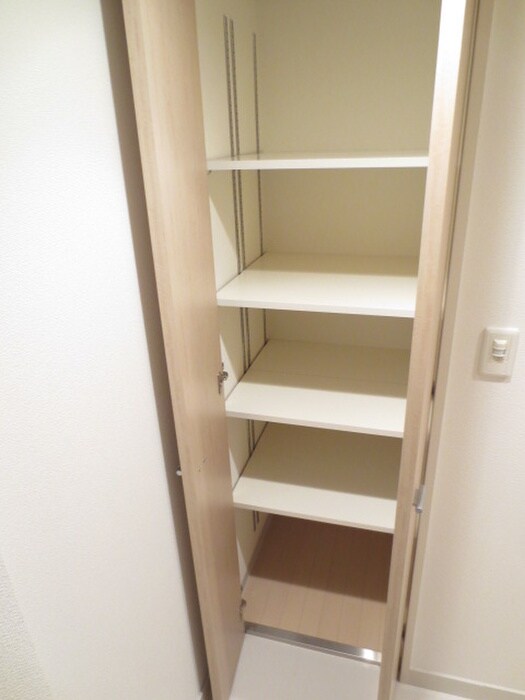 物件内観写真15　(靴箱)