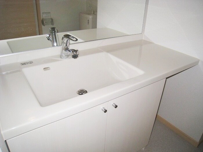 物件内観写真11　(洗面)