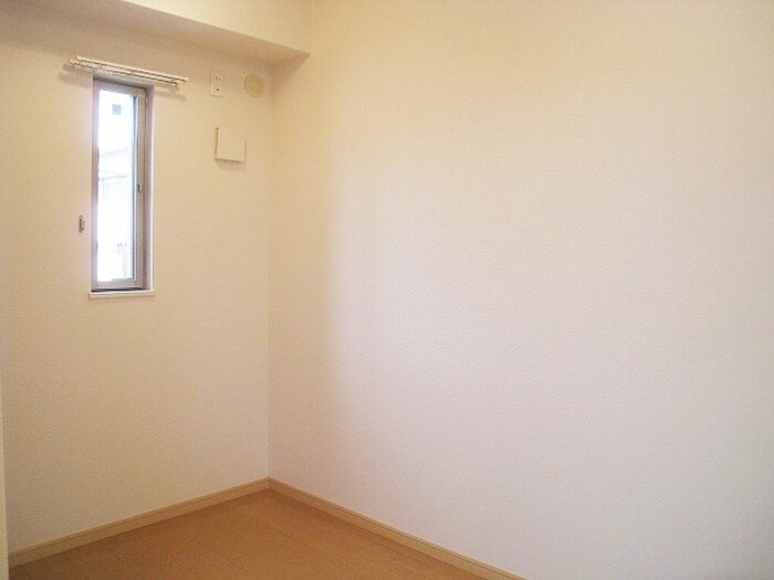 物件内観写真15　(居室)