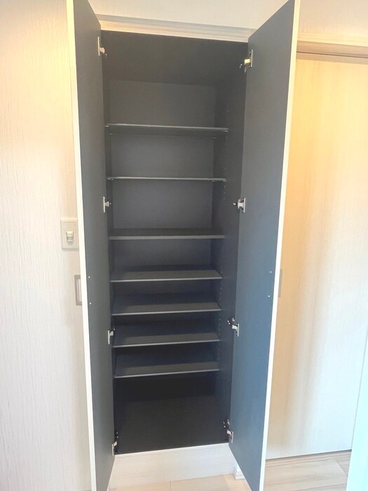 物件内観写真8　(靴箱)