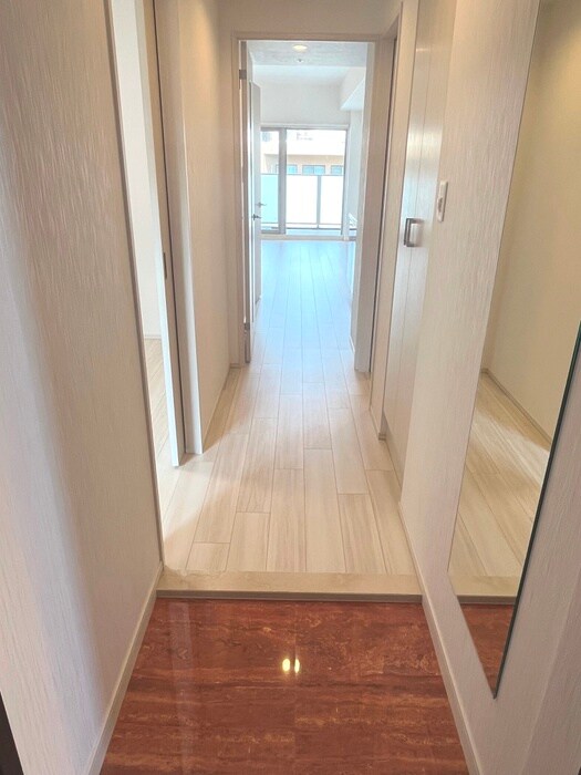 物件内観写真16　(廊下)