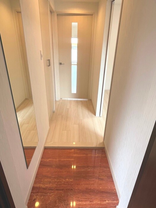 物件内観写真19　(廊下)