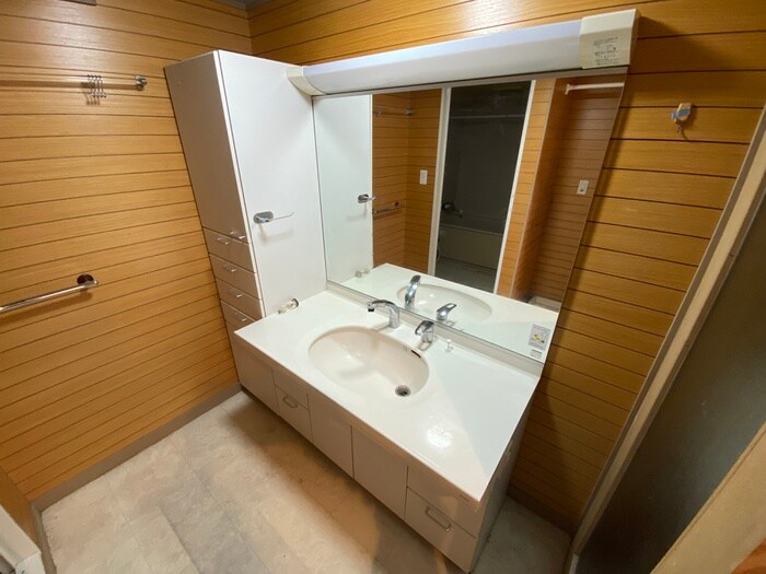 物件内観写真10　(洗面)