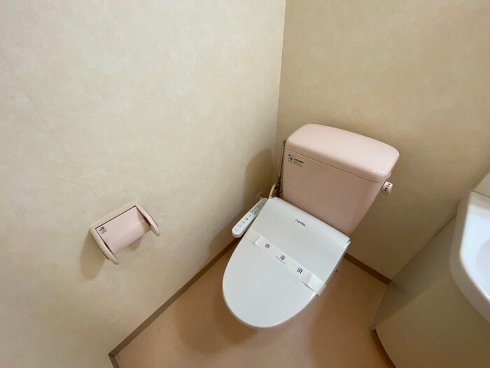 物件内観写真11　(トイレ)