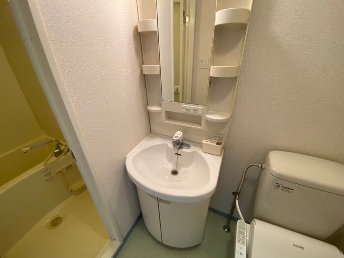 物件内観写真12　(洗面)