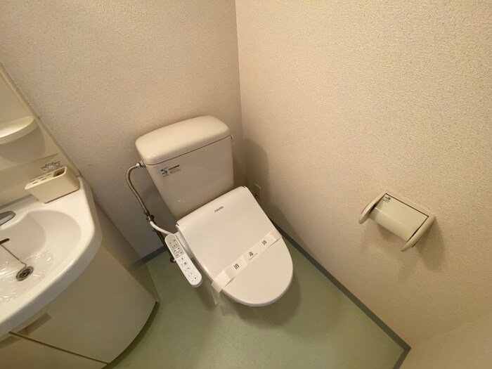 物件内観写真13　(トイレ)