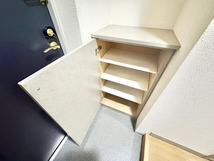 物件内観写真18　(靴箱)