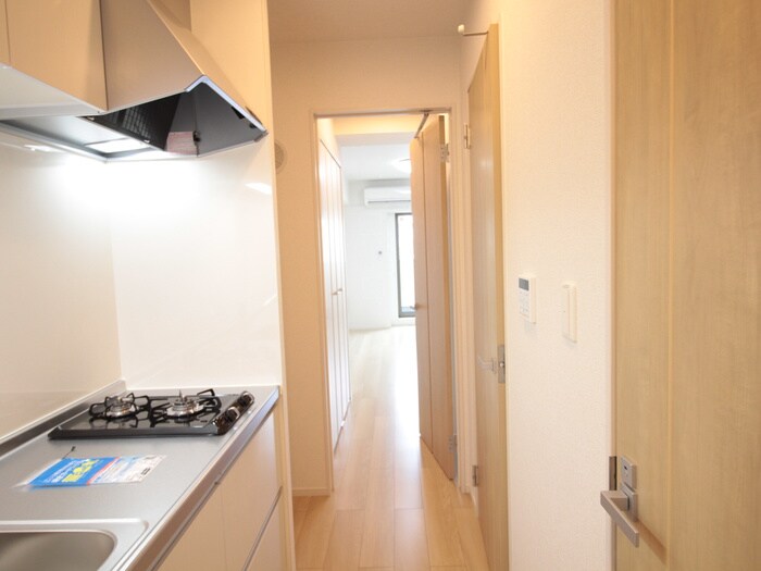 物件内観写真7　(玄関)