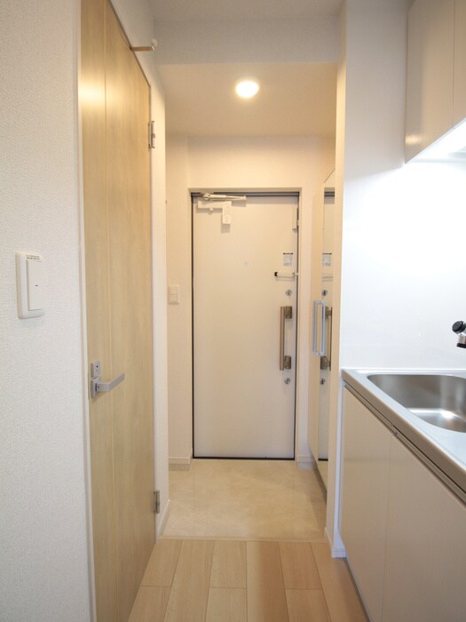 物件内観写真17　(玄関)