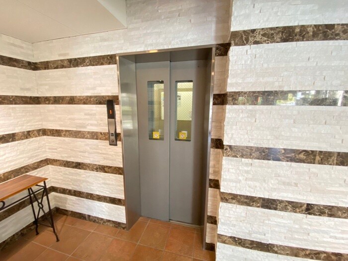 物件外観写真6　(建物設備)