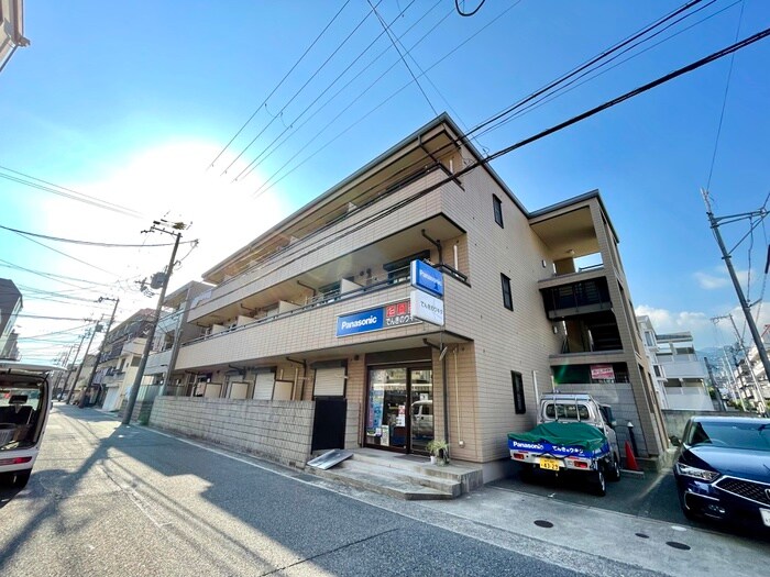 物件外観写真1　(外観写真)