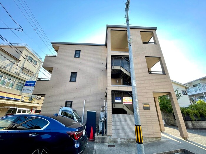 物件外観写真3　(外観写真)