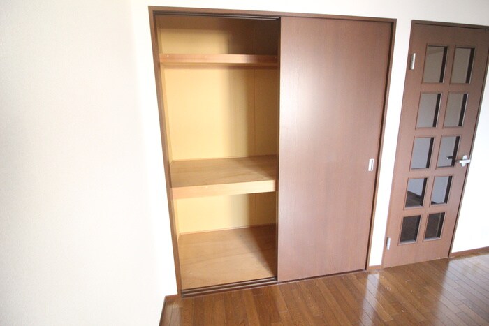 物件内観写真13　(収納)