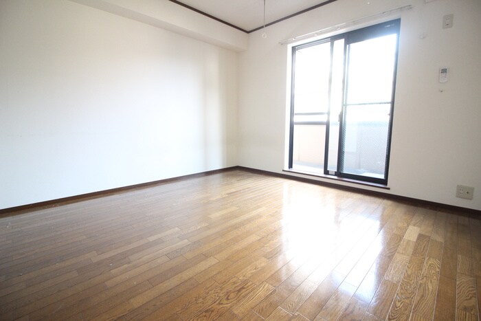 物件内観写真21　(居室)