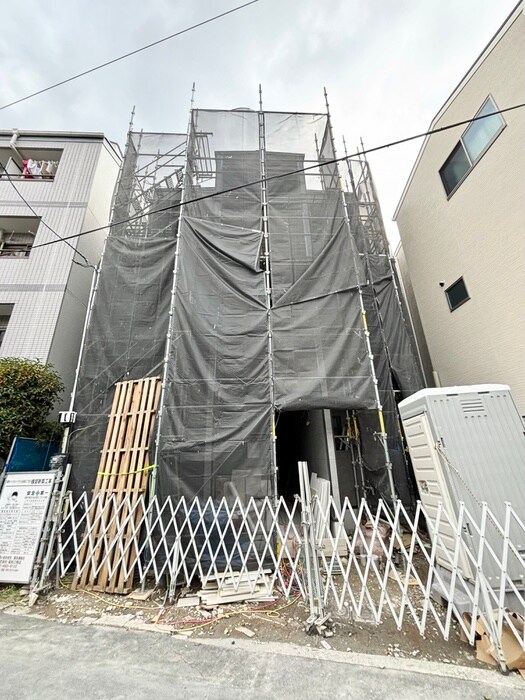 物件外観写真4　(建築中)