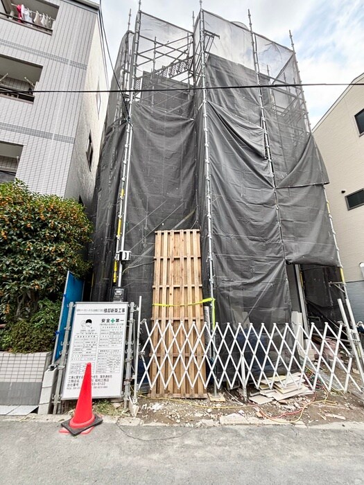 物件外観写真5　(建築中)