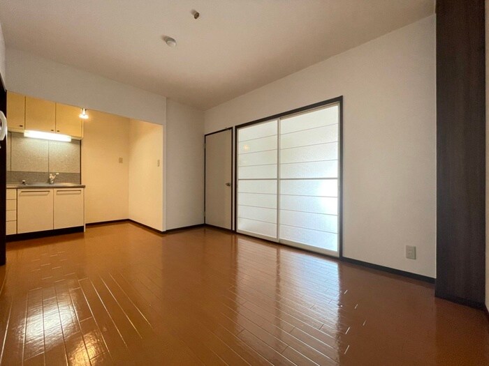 物件内観写真18　(居室)