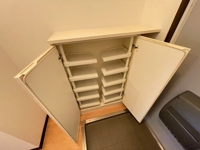 物件内観写真18　(靴箱)