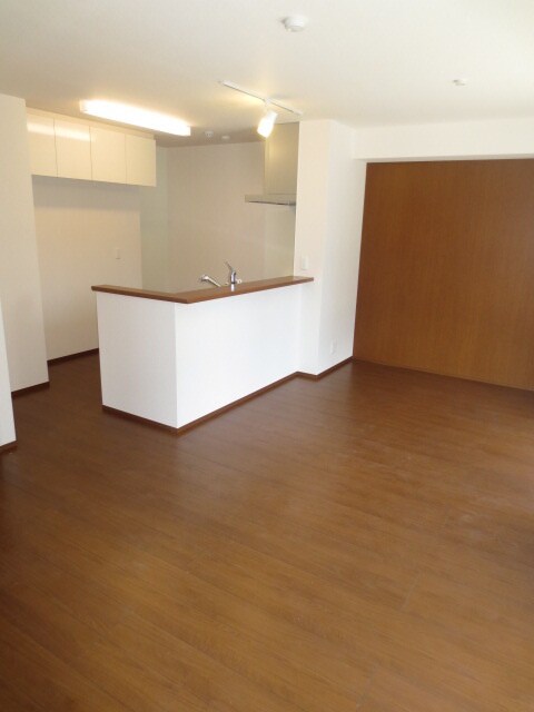 物件内観写真6　(居室)