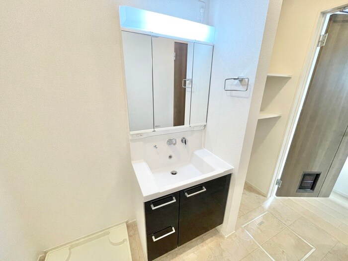 物件内観写真11　(洗面)