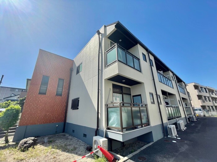 物件外観写真3　(外観写真)