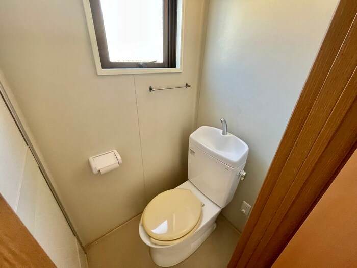 物件内観写真15　(トイレ)