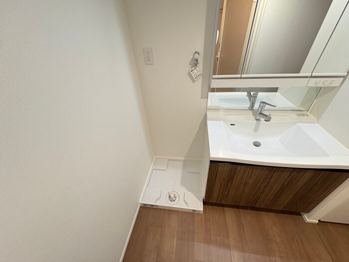 物件内観写真14　(洗濯機置場)