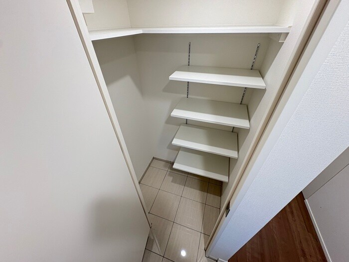 物件内観写真16　(靴箱)