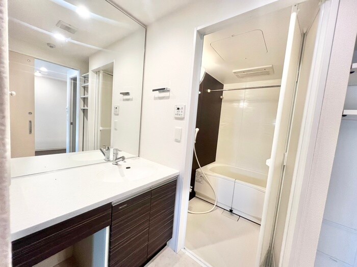 物件内観写真12　(洗面)