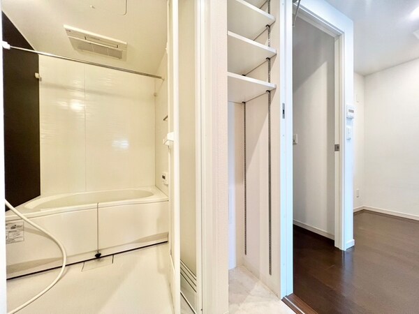 バス／シャワールーム等