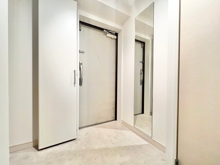 物件内観写真22　(玄関)