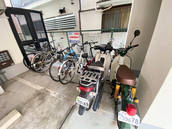 駐輪場