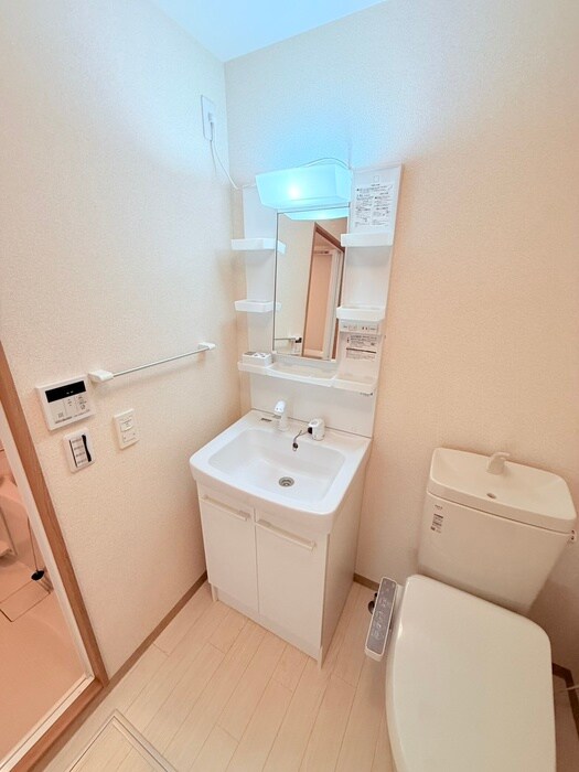 物件内観写真12　(洗面)