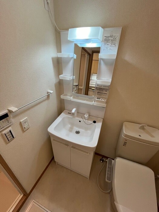 物件内観写真13　(洗面)