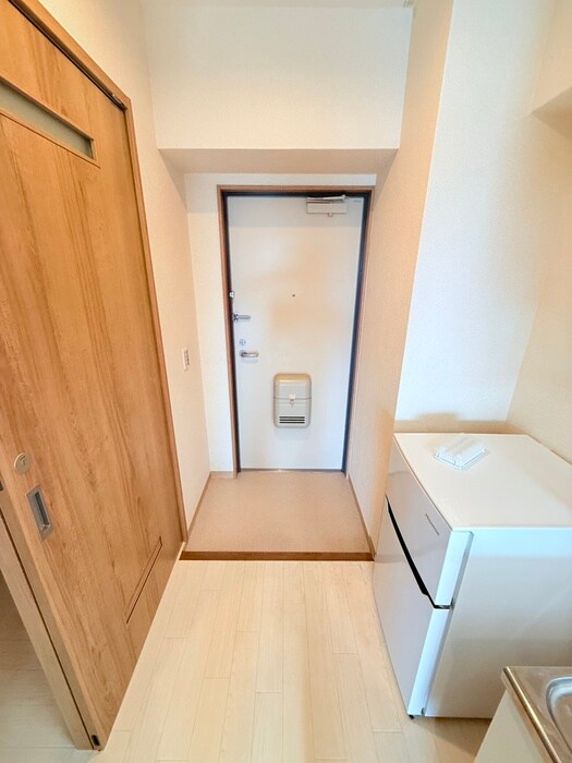 物件内観写真16　(玄関)