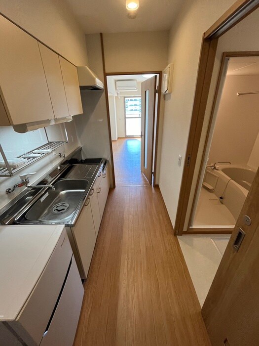 物件内観写真18　(廊下)