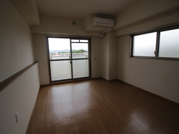 物件内観写真19　(居室)