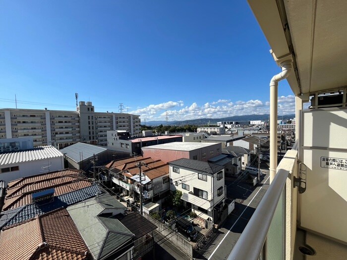 物件内観写真22　(室内からの展望)