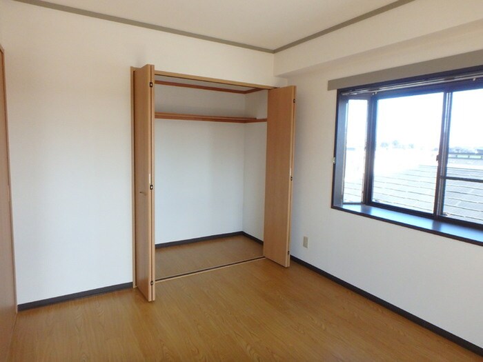 物件内観写真8　(収納)