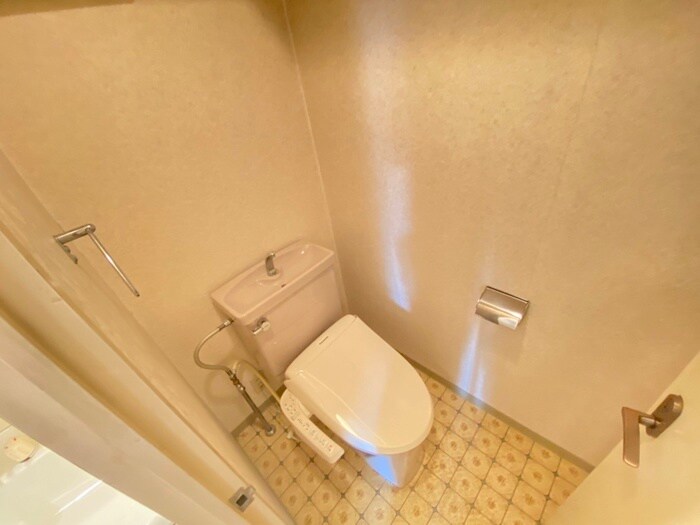 物件内観写真9　(トイレ)