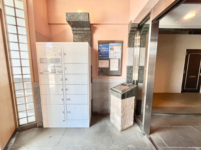 物件外観写真4　(建物設備)