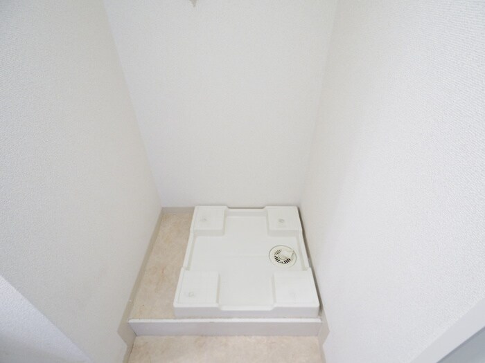 物件内観写真17　(洗濯機置場)